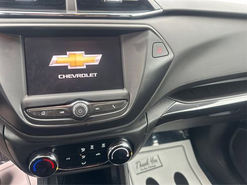 Used 2021 Chevrolet TrailBlazer LS image 23