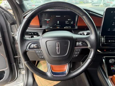 Used 2020 Lincoln Navigator L Reserve RWD image 13