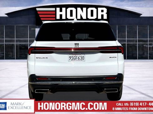 Used 2025 Buick Enclave Preferred image 5