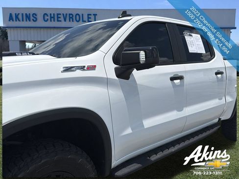 Used 2023 Chevrolet Silverado 1500 ZR2 w/ Technology Package AWD/4WD image 11