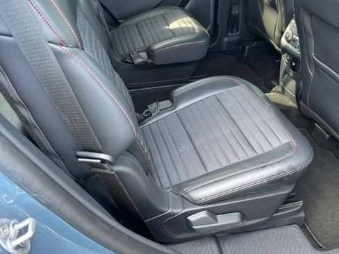 Used 2025 Ford Explorer ST-Line w/ Premium Package AWD/4WD image 17