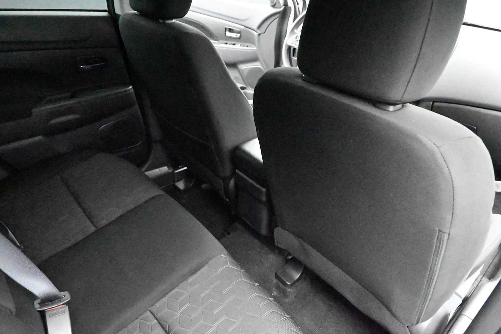 Used 2025 Mitsubishi Outlander Sport ES AWD/4WD image 25