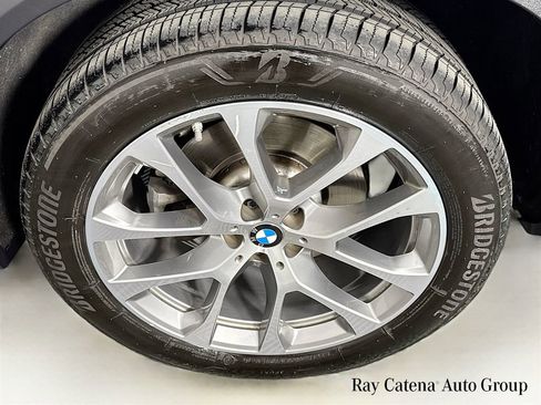 Used 2024 BMW X5 xDrive40i w/ Premium Package AWD/4WD image 33