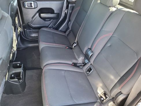 Used 2021 Jeep Gladiator Rubicon image 24