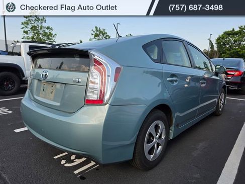 Used 2012 Toyota Prius Two FWD image 6