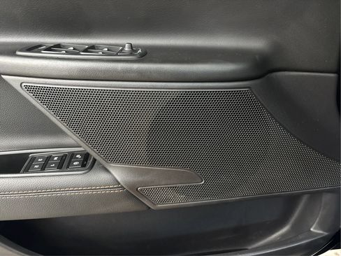 Used 2018 Jaguar XE Prestige AWD/4WD image 39