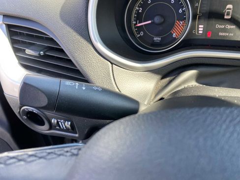 Used 2014 Jeep Cherokee Latitude image 22