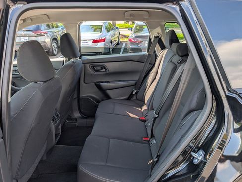 Used 2024 Nissan Rogue S AWD/4WD image 13