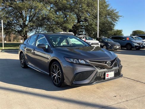 Certified 2023 Toyota Camry SE image 6