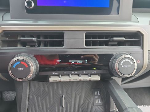 Used 2024 Toyota Tacoma 2WD Double Cab image 26