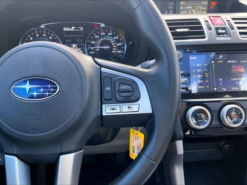 Used 2017 Subaru Forester 2.5i Premium AWD/4WD image 25