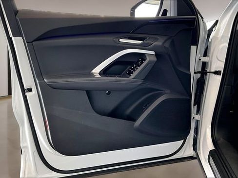 Used 2025 Audi Q5 Premium w/ Convenience Package AWD/4WD image 20