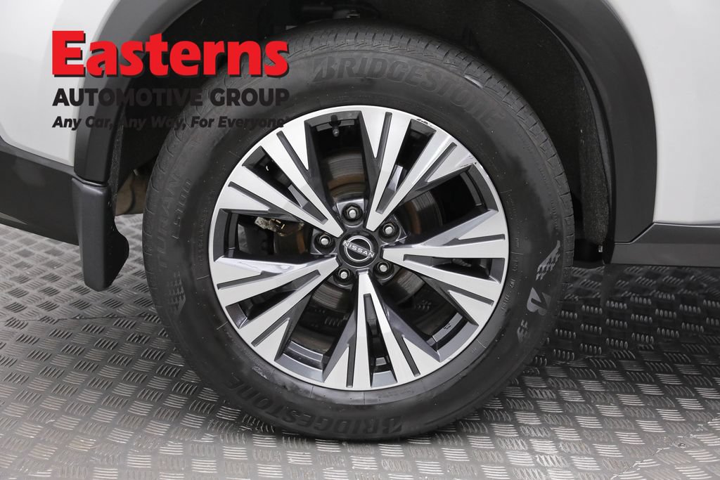 Used 2023 Nissan Rogue SV AWD/4WD image 27