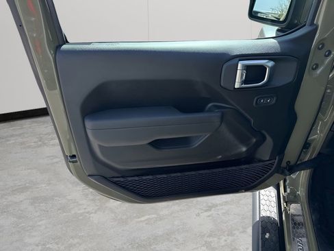 New 2026 Jeep Wrangler Sport AWD/4WD image 17