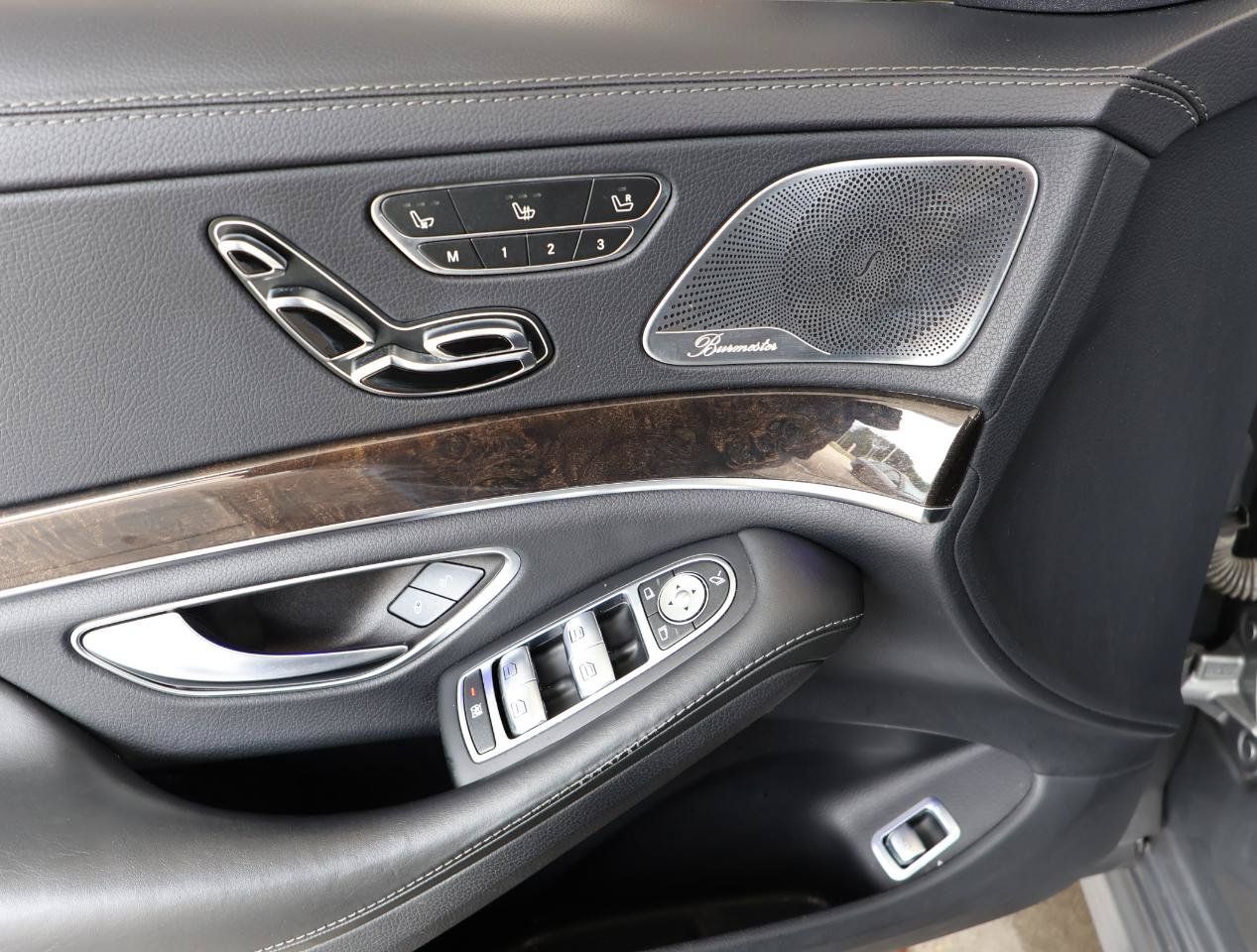 Used 2015 Mercedes-Benz S 550 Sedan image 38