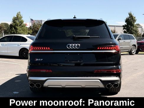 Used 2023 Audi SQ7 Prestige w/ Prestige Package image 9