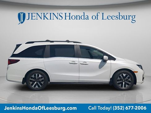 New 2026 Honda Odyssey EX-L image 3
