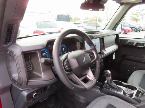 New 2025 Ford Bronco Big Bend image 8