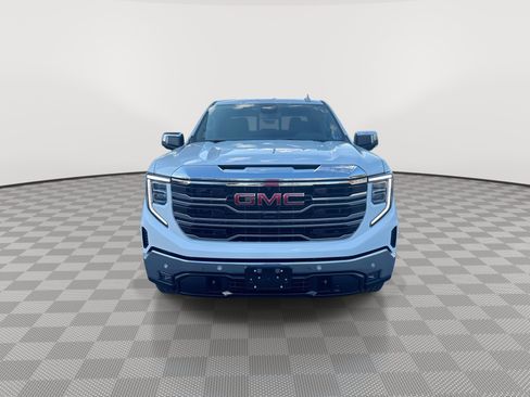 New 2026 GMC Sierra 1500 SLT AWD/4WD image 3