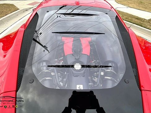 Used 2020 Ferrari F8 Tributo image 11