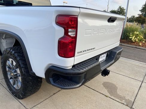 Used 2025 Chevrolet Silverado 2500 Custom AWD/4WD image 58