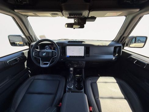 Used 2025 Ford Bronco Badlands AWD/4WD image 11