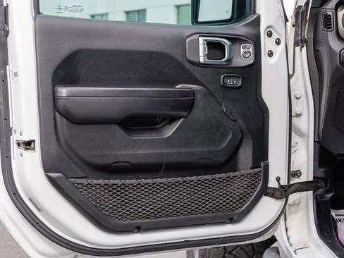 Used 2020 Jeep Gladiator Sport w/ Quick Order Package 24S image 15