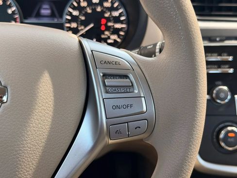 Used 2016 Nissan Altima 2.5 S w/ Power Driver Seat Package FWD image 29