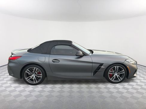 Used 2021 BMW Z4 M40i w/ Executive Package image 12