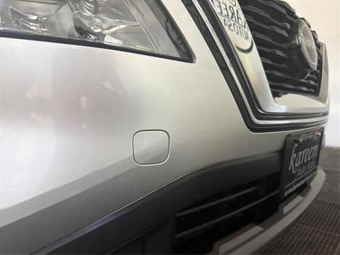Used 2023 Nissan Rogue SV FWD image 20