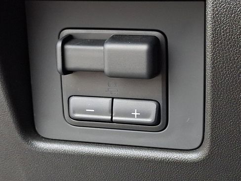 Used 2025 Chevrolet Colorado Z71 image 26