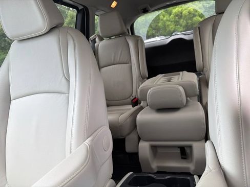 Used 2026 Honda Odyssey EX-L image 14