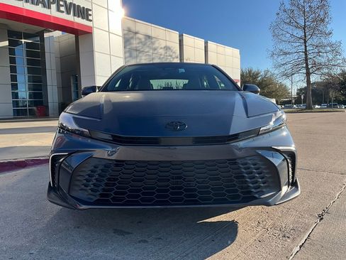 New 2026 Toyota Camry SE image 3