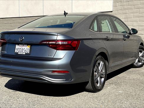 Certified 2023 Volkswagen Jetta SE image 13