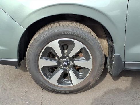 Used 2017 Subaru Forester 2.5i Premium w/ All-Weather Package image 9