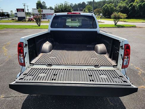 Used 2019 Nissan Frontier S RWD image 14