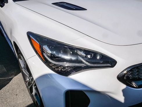 Used 2020 Kia Stinger GT1 RWD image 3
