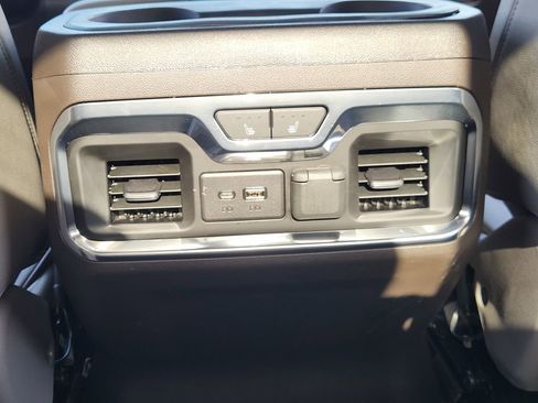 Used 2021 Chevrolet Silverado 1500 LTZ w/ LTZ Premium Package image 29