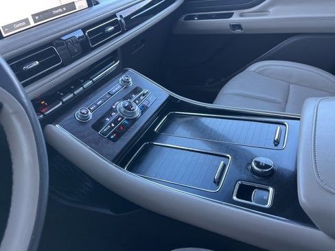 Used 2021 Lincoln Aviator Reserve w/ Equipment Group 201A image 38