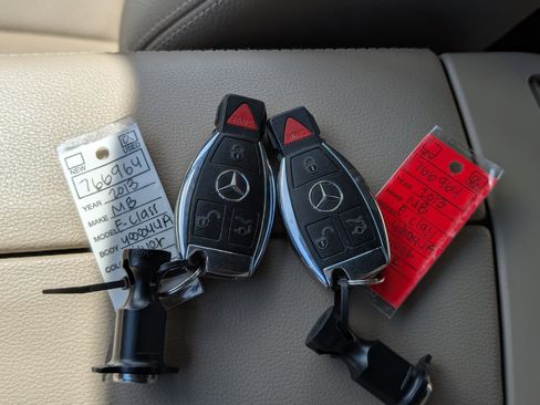 Used 2013 Mercedes-Benz E 350 Sedan image 38