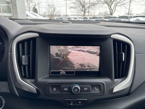 Used 2022 GMC Terrain SLE w/ Driver Convenience Package image 15