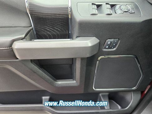 Used 2018 Ford F150 Platinum w/ Equipment Group 701A Luxury image 21