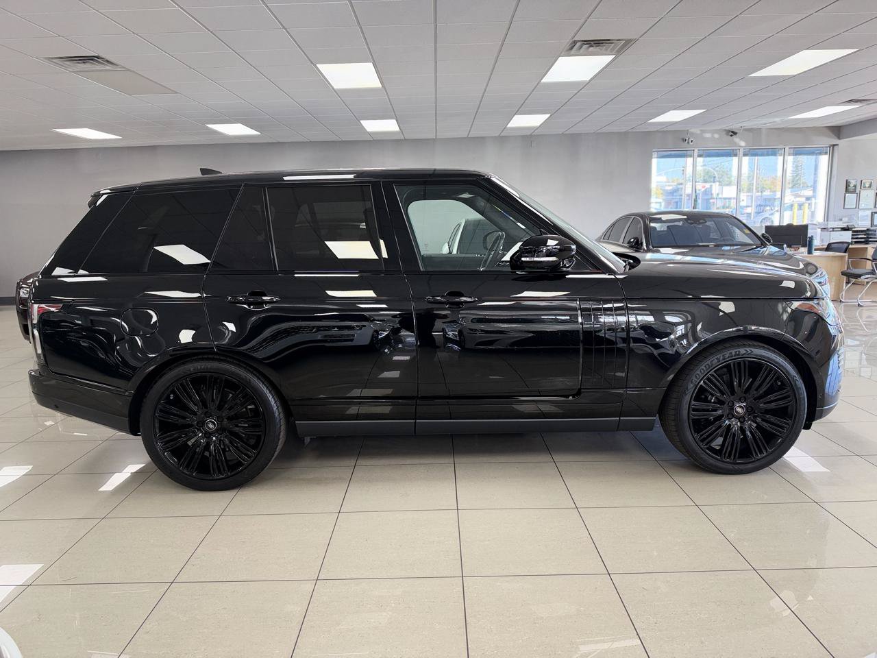 Used 2021 Land Rover Range Rover Westminster Edition AWD/4WD image 10