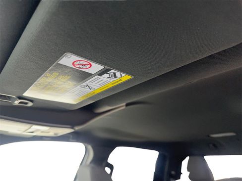 Used 2025 Toyota Tacoma SR5 image 73