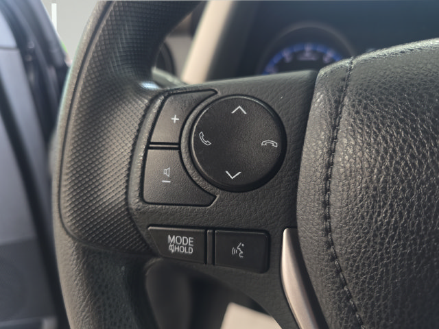 Used 2018 Toyota RAV4 LE w/ All Weather Liner Package FWD image 15