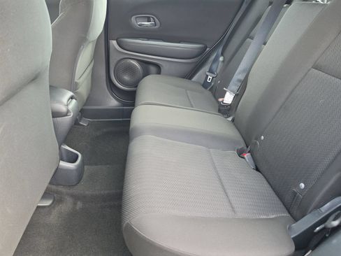Used 2016 Honda HR-V LX image 12