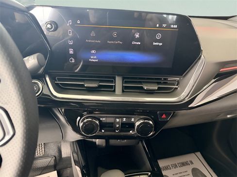 New 2026 Chevrolet Trax RS image 18