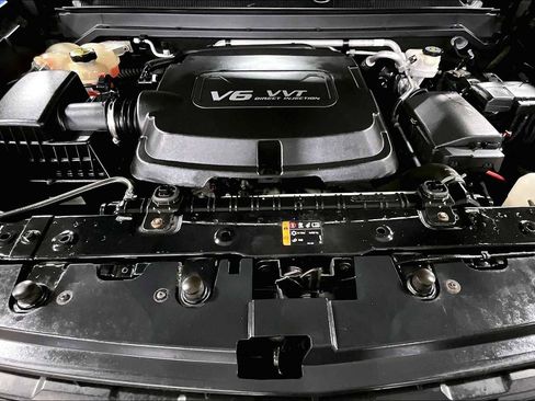 Used 2016 Chevrolet Colorado LT w/ LT Convenience Package image 32