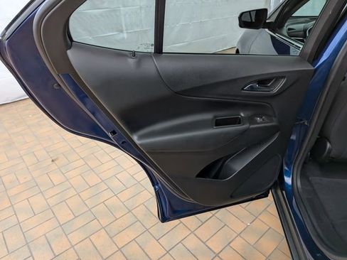 Used 2022 Chevrolet Equinox LT image 17