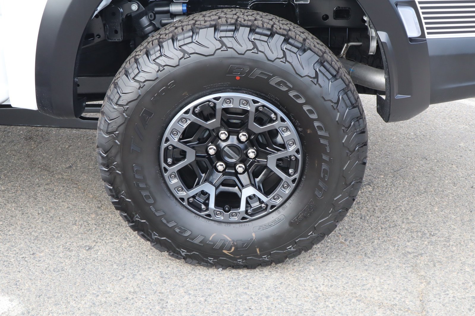 New 2026 Ford F150 Raptor w/ Equipment Group 803A Raptor R AWD/4WD image 13